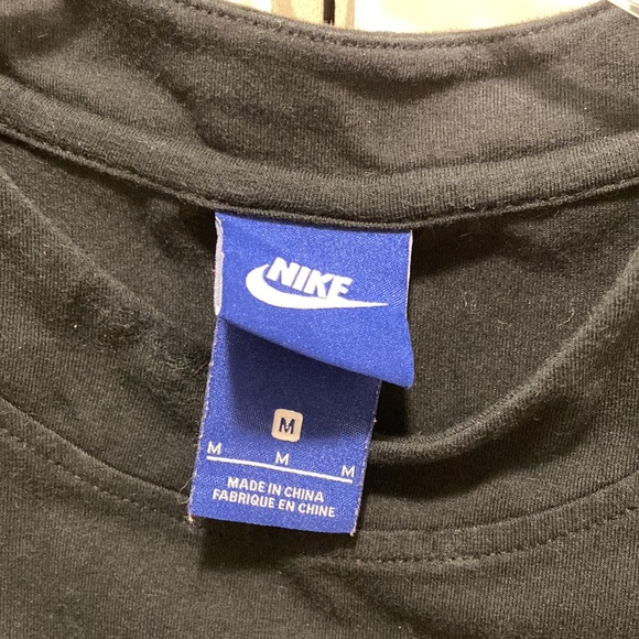 Nike Swoosh Logo Crop Top - Picture 3 of 7